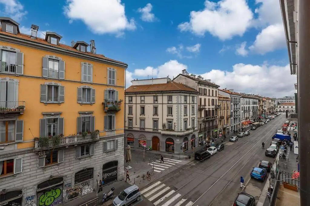 Milan Navigli Ringhiera House contacts